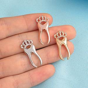 Yiwu personalizado al por mayor fábrica de plata/oro/Metal oro rosa diente pin de solapa blanco corona de cristal broche - Product Image 3