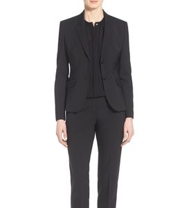 Conjuntos de Traje Casual para Mujer de Alta Calidad Personalizados con MOQ Bajo, Blazer y Pantalones, 100% Lana, Antiarrugas, Cuello de Solapa, Transpirable - Product Image 1
