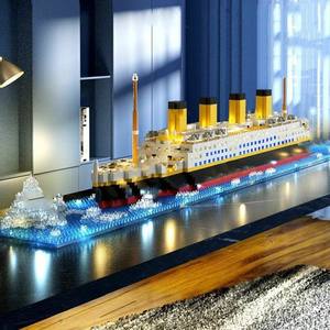 Simulation réaliste détaillée <span class=keywords><strong>Titanic</strong></span> jeu éducatif en plastique enfants ensembles de blocs de construction jouets d'assemblage de blocs de construction - Product Image 1