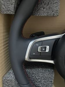 Volante de Cuero Perforado para vw GTI GTD Amarok Passat <span class=keywords><strong>Golf</strong></span> 4 5 6 7 <span class=keywords><strong>8</strong></span> MK4 5 6 7 <span class=keywords><strong>8</strong></span> R GTE Variant R-Line T6 V6 Sedan <span class=keywords><strong>R32</strong></span> - Product Image 4