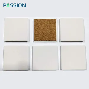 Piastrella sottobicchiere in ceramica bianca quadrata a sublimazione con retro in sughero con stampa personalizzata accettabile