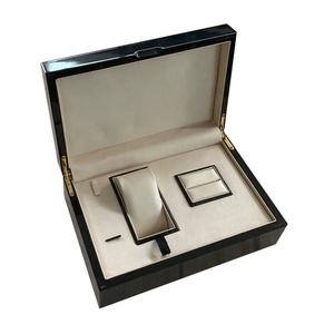 Montre de luxe en bois pour piano, accessoire de mode avec finition laque noire, manchette, porte-clé, stylo, boîte cadeau - Product Image 1