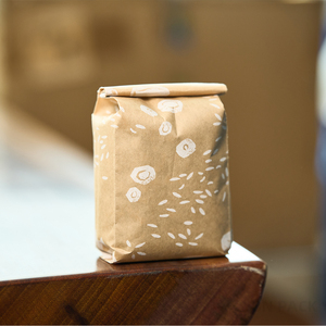 Bolsa de Papel Kraft Reciclable con Base para Café en Grano, Nueces, Té y Aperitivos Naturales - Product Image 3