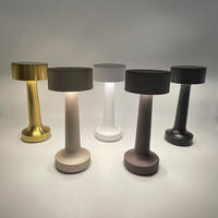 Lampe de table LED rechargeable avec interrupteur tactile vente en gros veilleuses de chevet lampe de bureau LED USB rechargeable pour restaurant hôtel