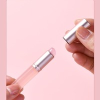 Mini pinceau à lèvres en silicone rose, applicateur de rouge à lèvres, brosse à lèvres pour baume à lèvres avec couvercle pour le maquillage quotidien