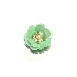Flores de Lentejuelas 3D de PVC de 4CM, Plegadas, Pequeñas, para Decoración de Ropa, Zapatos, Sombreros, Accesorios Decorativos, Prendas Hechas a Mano, Directo de Fábrica - Product Image 3