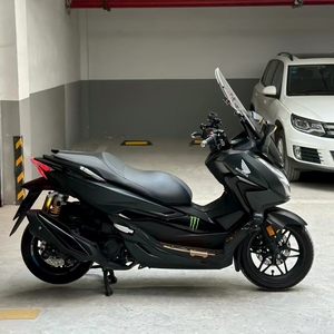 Scooter NSS350 <span class=keywords><strong>Forza</strong></span> Haute Performance pour Trajets Urbains & Longues Distances, Économe en Carburant pour Déplacements Quotidiens & Voyages d'Agrément - Product Image 4