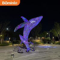 Sculpture de baleine creuse en acier inoxydable soudé éclairée par LED, motif filigrane, pour décoration artistique extérieure de jardin et de parc