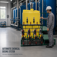 Système de dosage automatique PAC pour le traitement de l'eau et des eaux usées avec réservoir de produits chimiques et pompes doseuses