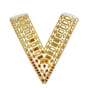 Applique en dentelle 3D brodée sur mesure de haute qualité avec perles pour chapeaux et sacs COL-8 - Product Image 1