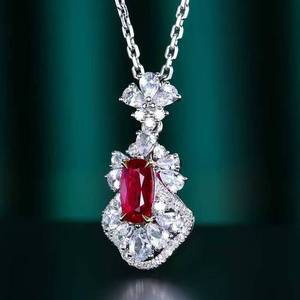 Colgante de oro macizo de 18 quilates con rubí natural de Mozambique, color sangre de paloma, 0.65 ct, con 27 diamantes y 17 zafiros blancos, joyería de lujo. - Product Image 2