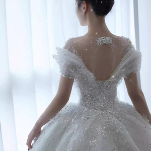 Abito da <span class=keywords><strong>sposa</strong></span> di lusso 2026 Princess Sexy con perline di cristallo, in tulle a sbuffo, bianco, per donne in gravidanza, abito di alta gamma con strascico - Product Image 4