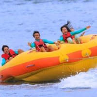 Bateau gonflable commercial flottant pour sports nautiques, jouets aquatiques remorquables, tube de ski nautique, bateau donut gonflable
