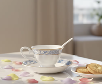 Tasses et soucoupes rondes en porcelaine fine écologiques de luxe moderne 180 ml – Cadeau d'affaires – En stock – Beijing HIHUI Nuages Auspicieux