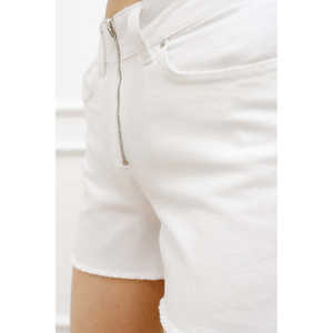Shorts de Mezclilla Blancos con Cierre Frontal, Pierna Recta, 100% Algodón, Shorts Casuales para Mujer - Product Image 1