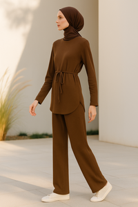 Ensemble en tricot côtelé pour femmes musulmanes modestes YXO020 - <span class=keywords><strong>Tunique</strong></span> à ceinture et pantalon large avec écharpe en jersey Lugid - Product Image 2