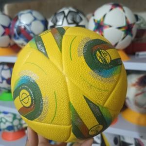 Balón de Balonmano de Alta Calidad en Oferta, Personalizado, Precio Ultrabajo, Venta al Por Mayor de Fábrica, Tamaños 0-3, Hecho de Goma - Product Image 1