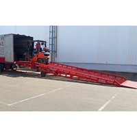 Rampes de chargement hydrauliques mobiles certifiées CE, construction en acier au carbone, garde-corps de 60-80 cm, utilisées pour la logistique, l'entreposage et les conteneurs