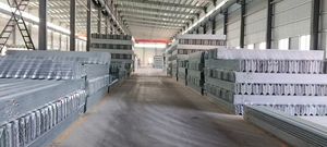 Country <span class=keywords><strong>Road</strong></span> <span class=keywords><strong>Corrugated</strong></span> <span class=keywords><strong>Guardrail</strong></span> Hot-Dip Galvanizado Doble Placa de acero de tres ondas Carretera Barreras de tráfico de haz anticolisión - Product Image 6