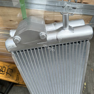 Parti escavatore escavatore radiatore olio komatsu radiatore 22P-03-11131 PC60-8 radiatore olio idraulico - Product Image 3