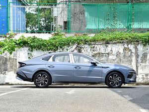 Hyundais Sonata Sedan Nouveau véhicule 4 portes 5 places avec 1.5T essence essence et 2.0T <span class=keywords><strong>N</strong></span> Line faible consommation de carburant <span class=keywords><strong>Auto</strong></span> - Product Image 2