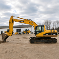 Excavatrice CAT 320 d'occasion pour travaux de terrassement, construction routière, creusement de fossés, chargement de camions et assistance en carrière