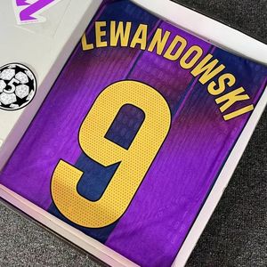 Camiseta de Fútbol Retro al por Mayor, Club Real Tailandia, Lewandowski, Lamine, Vinicius, Ronaldo, Musiala, Personalizada - Product Image 2