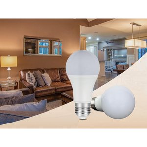 Lampadina LED E27 9W con Sensore Crepuscolare, 810 Lumen, A60 4200K, Sensore Giorno/Notte 6500K, Plastica/PC, Certificata SMD per Uso Domestico - Product Image 1