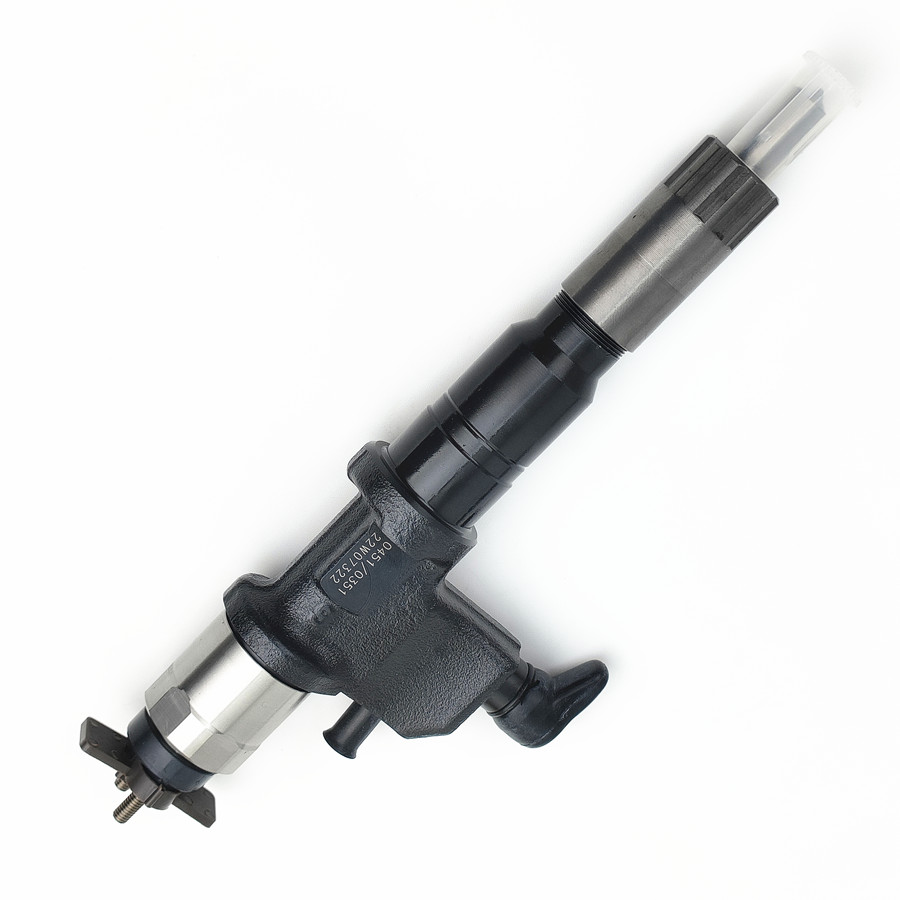 High Performance Diesel Injector 295050-0451 Common Rail Fuel Injetor 8-97622035-0 for ISUZU