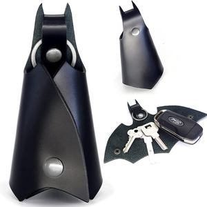 Porte-clés chauve-souris en cuir pour hommes et femmes, étui de porte-clés de <span class=keywords><strong>voiture</strong></span>, porte-clés en cuir pour hommes et femmes - Product Image 1
