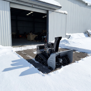 Super Offre Livraison Gratuite Mini Souffleuse à Neige sur Chenilles à Entraînement par Courroie 15 CV Télécommandée Qualité Professionnelle pour Déneigement 369 kg - Product Image 4