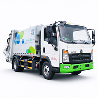 Camion compacteur SINOTRUK HOWO Hanjiang 8CBM 4x2 à chargement arrière hydraulique pour la collecte des déchets et l'assainissement urbain