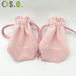 Pochette de sac à cordon en velours écologique avec logo personnalisé pochettes d'emballage de bijoux en ruban de velours rose sac à poussière pour bijoux - Product Image 1