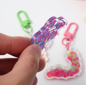 Porte-clés en acrylique avec impression promotionnelle de cadeau de dessin animé porte-clés holographiques anime breloques en acrylique avec logo personnalisé - Product Image 3