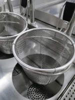 Cuisinière à nouilles Lestov Vertical Auto-Lift 3 pots à induction en acier inoxydable 5000W pour cuisine commerciale