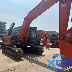 Excavatrice sur chenilles Hitachi ZX200 d'occasion, modèle 2021, 20 tonnes, équipée d'une pompe PLC, importée du Japon, pour travaux d'excavation. - Product Image 2