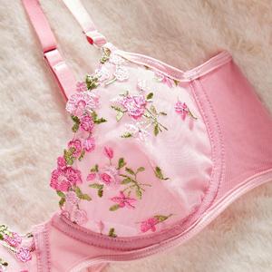 Conjunto de Lencería Erótica y Sexy, Modelo 2026 Europeo y Americano, Cómodo, Bordado, Transparente, con Diseño Floral - Product Image 3