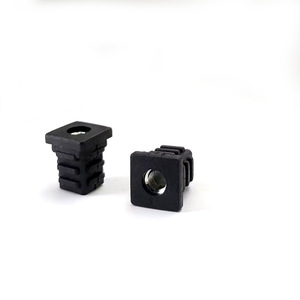 Shih Hung Plastics : Insert fileté carré en plastique noir pour tube et pieds réglables - Product Image 3