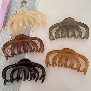 Barrettes à cheveux en plastique simples pour filles, style coréen, barrettes à cheveux en forme de requin, taille moyenne - Product Image 1