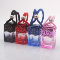 Diffuseur de parfum pour voiture 6 ml, flacons noirs, bouteille en verre carrée colorée, diffuseur d'arôme suspendu pour voiture, désodorisant