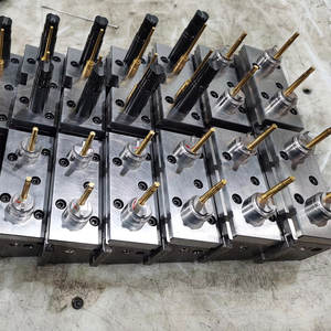 قالب بلاستيكي احترافي لتصنيع رأس مضخة صمام الأيروسول ورشاش الزناد - قالب بلاستيكي للغلاف السفلي - Product Image 4