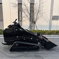 Chargeuse compacte sur chenilles certifiée CE V1000 avec moteur EPA, accessoires godet, trancheuse et tarière