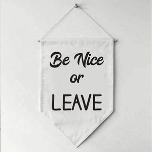 ธงผ้าใบคุณภาพสูงสำหรับแขวนผนัง ออกแบบโลโก้ได้ตามต้องการ ขนาดตามสั่ง ธงผ้าลินิน ธงสามเหลี่ยม ธงแขวนรถยนต์ขนาดเล็ก - Product Image 5