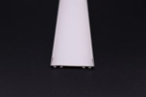 Fabricant <span class=keywords><strong>Profilé</strong></span> <span class=keywords><strong>en</strong></span> <span class=keywords><strong>PVC</strong></span> <span class=keywords><strong>blanc</strong></span> <span class=keywords><strong>en</strong></span> forme de <span class=keywords><strong>U</strong></span> avec trou de traitement Fente pour carte de support carrée <span class=keywords><strong>en</strong></span> plastique <span class=keywords><strong>PVC</strong></span> - Product Image 2