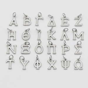 Colgante de 24 letras chapado en oro de 18k, simple y elegante, accesorios de collar de círculo único DIY, venta al por mayor - Product Image 3