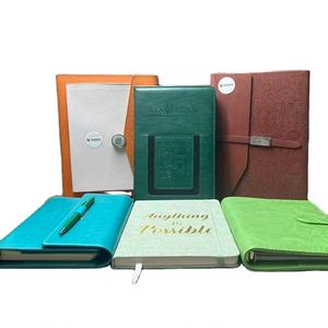 Carnet A5 personnalisé en gros, couverture en cuir PU coloré haut de gamme avec bouton magnétique, idéal pour les voyages, le bureau, les affaires ou comme journal intime. - Product Image 1