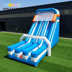 Toboggan gonflable commercial à 4 voies, toboggan gonflable <span class=keywords><strong>de</strong></span> course bicolore bleu et blanc avec <span class=keywords><strong>pare</strong></span>-<span class=keywords><strong>brise</strong></span> supérieur pour fêtes et carnavals - Product Image 3