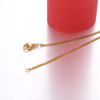 Super voordelige vierkante kubusvormige doosketting, passend bij Valentijnsdag, afstuderen, minimalistische dagelijkse outfit, ketting
