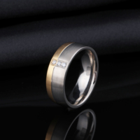 Nouvelle Arrivée Bague de Mariage Classique en Titane et Or 18K avec Zircon de 7mm à Sertissage Invisible, Personnalisable et Gravable pour Homme et Femme, Vente en Gros