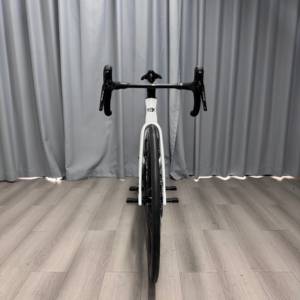 Bicicleta de Carretera Aerodinámica de Fibra de Carbono KOZO Venta al por Mayor Directa de Fábrica 700C <span class=keywords><strong>SHIMANO</strong></span> <span class=keywords><strong>105</strong></span> 24V Freno de Disco Hidráulico Bicicleta de Carreras Ligera OEM - Product Image 6